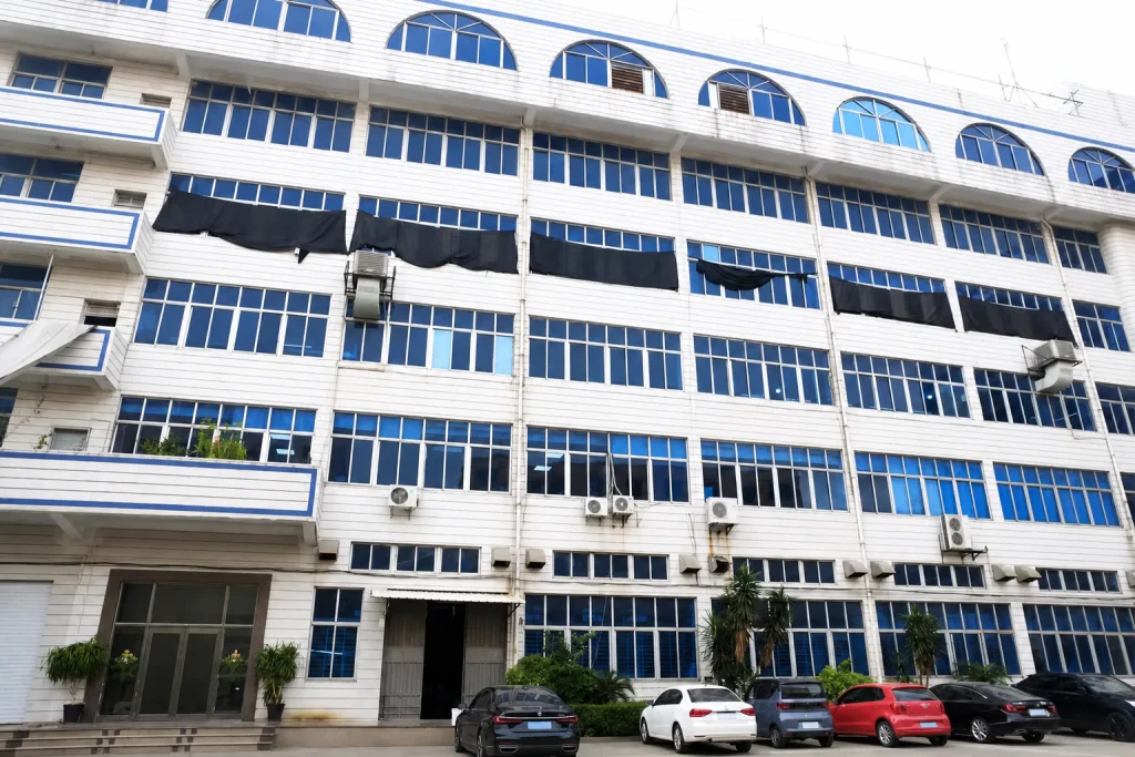 HongRu garment factory building