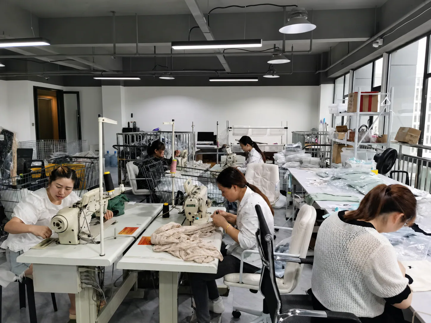 HongRu garment sample development room